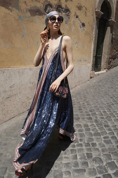 Look 49